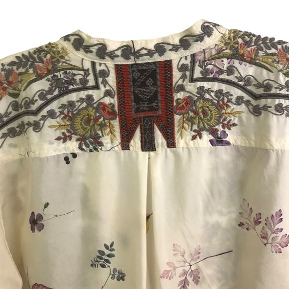 Johnny Was Biya Tunic Top Womens S Cream Embroidered Floral Long Sleeve V-Neck - Picture 6 of 14